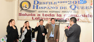 La juramentación de los nuevos miembros de la Junta Directiva del Desfile Hispano de Queens.