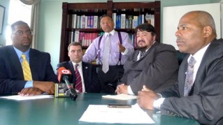 Desde la izquierda, el abogado Damond J. Carter, Frank García, el abogado de la NYSCHCC, Peter Fontanes y Reninald Swiney. Foto Javier Castaño