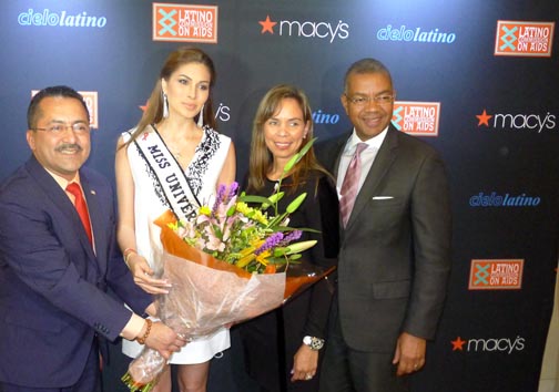 Sida-Miss-Universoy-Macys.jpg